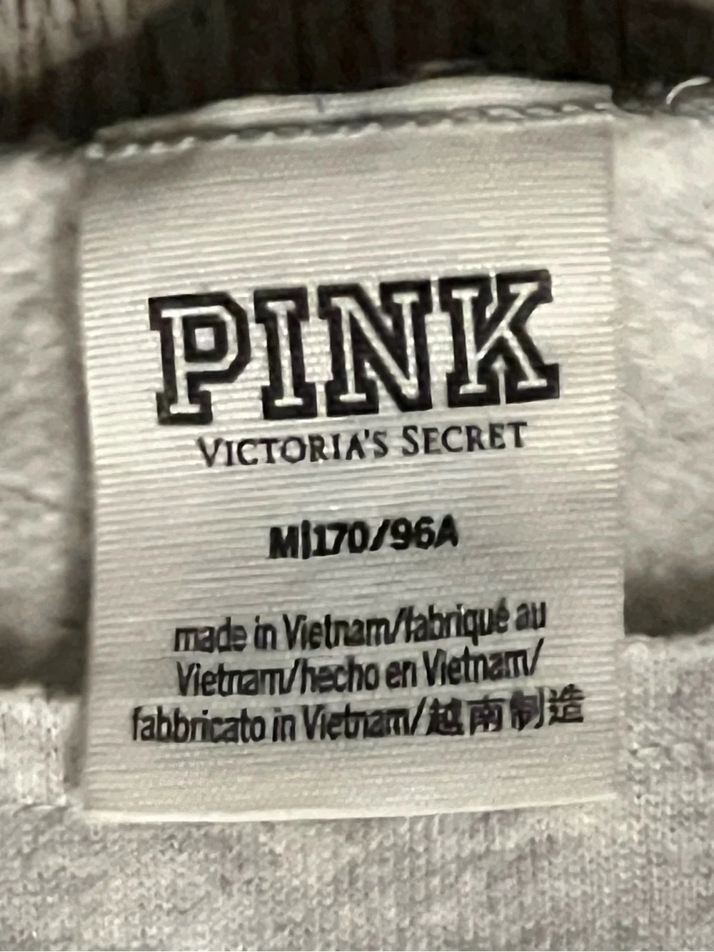 VGUC!💗PINK VS SET!Gray Off The Shoulder sweatshirt&Gray Fleece Cargo Sweats(M)! - Picture 5 of 9